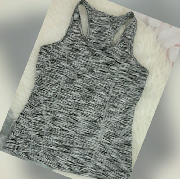 Reebok racerback workout top - Picture 2 of 5